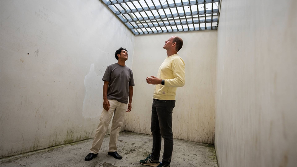 In de PI. Bouwfysicus Erik laat zien waar je op moet letten bij de renovatie van een luchtplaats