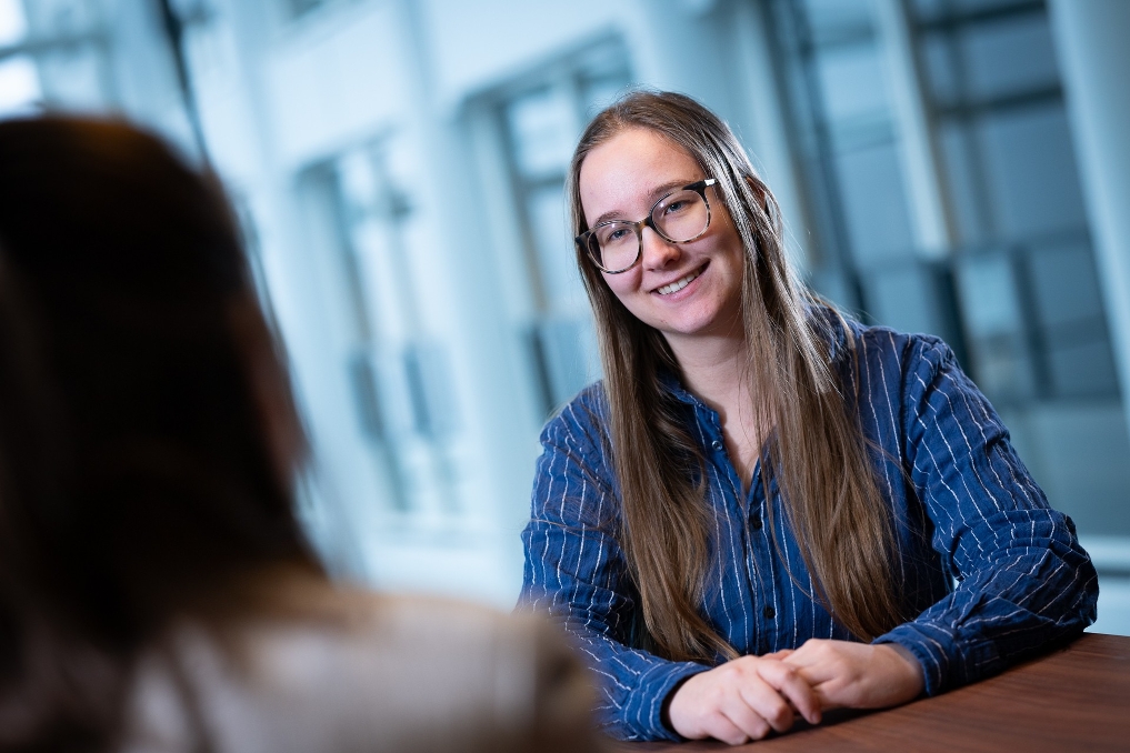 Rosa wil door het Rijks I-Traineeship erachter te komen welke mogelijkheden er zijn op het gebied van ICT binnen de Rijksoverheid.