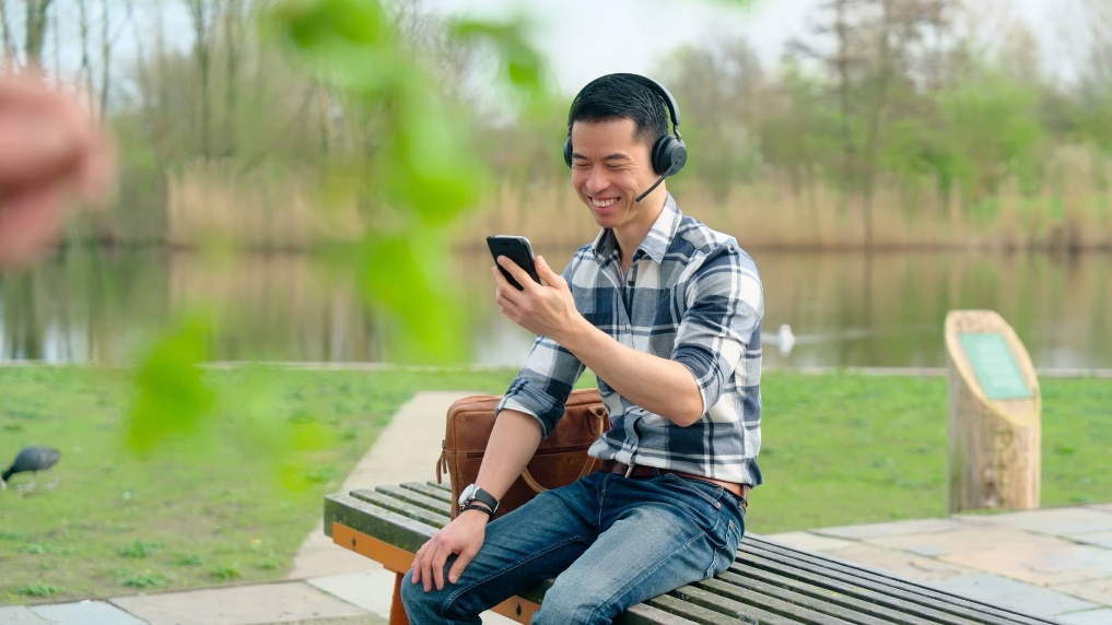 Chi-Wai Hung tester bij het Openbaar Ministerie aan het werk